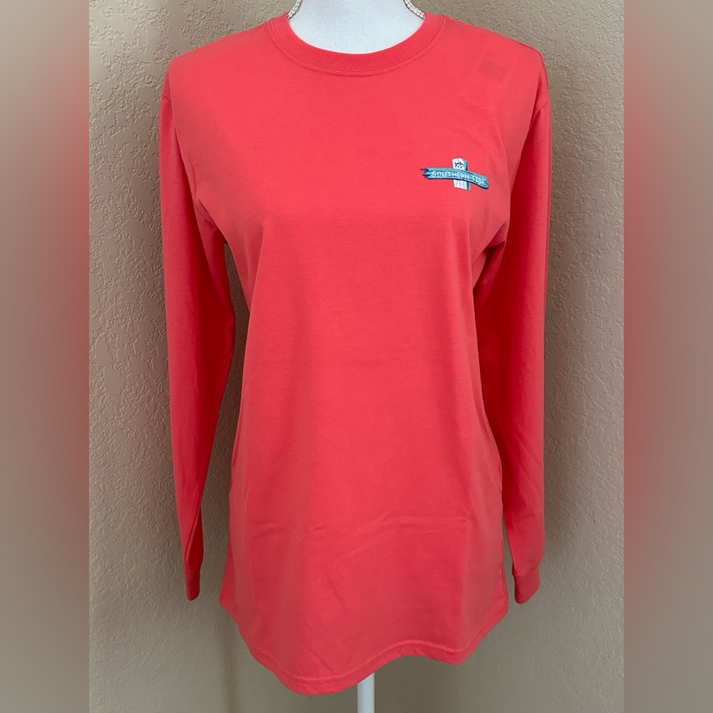 Weathered Signs Tee in Coral